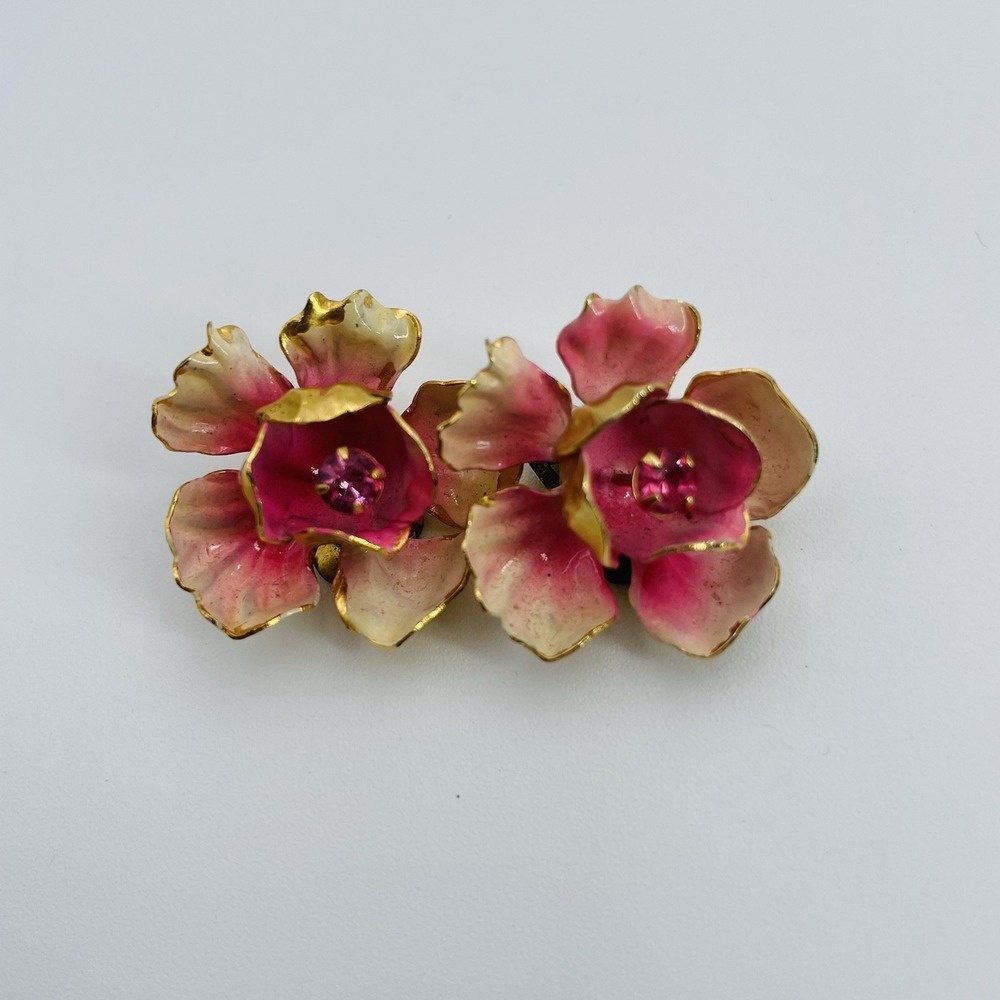 Vintage Austrian Goldtone Enamel Flower Clip On Earrings Pink‎ Rose  AUSTRIA